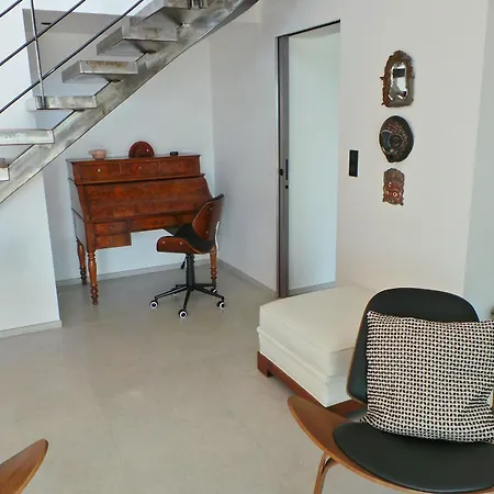 Coryphene Pied Dans L Eau *