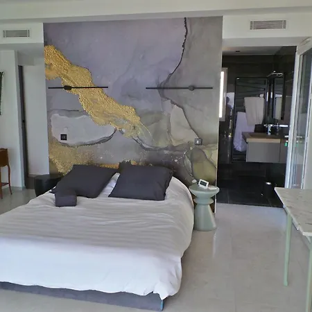 Villa Coryphene Pied Dans L Eau Les Issambres