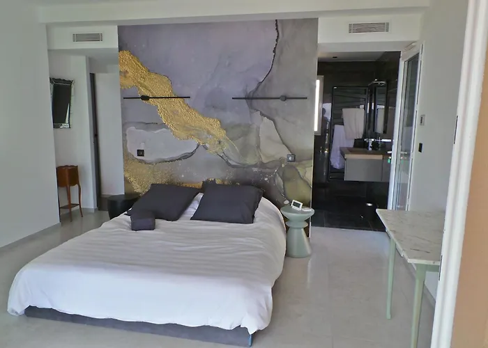 Villa Coryphene Pied Dans L Eau Les Issambres