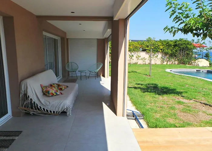 Villa Coryphene Pied Dans L Eau Les Issambres
